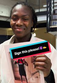 Autograph Signing Fun at ITC Paris Event