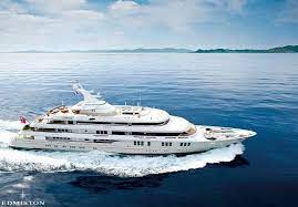Selon le canard enchaîné, bernard tapie vient de s'offrir un yacht de 70 mètres alors que christine lagarde a confirmé le versement de 210 millions d'euros à l'homme d'affaires. Bernard Tapie Vend Son Yacht Pour Eponger Ses Dettes Et Se Payer Nice Matin Actunautique Com