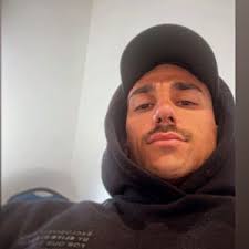 jackson Stuart Thomas 🐺 (@jacksonthomas____)