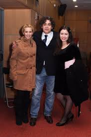 Consultez son portfolio de photographie personnel sur pexels →. Fotos Sofia Alves Comemora 42Âº Aniversario