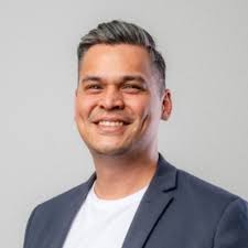 Heute hatten die Teams aus Sales und Projektmanagement ein gemeinsames  Essen 🥗, um den Teamspirit zu stärken und das Miteinander zu fördern 🤝.