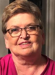 Carole Ouellette's Instagram, Twitter & Facebook