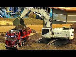 huge rc excavator liebherr 9150 model machine in scale 1 8 working hard at the rc construction site youtube construction site excavator construction