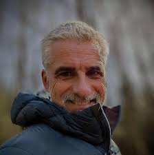 Yesterday we had some absolutely wonderful conditions with snow ,freezing  temperatures and an amazing show of light from mother nature that was truly  amazing to witness. This is a composition I know