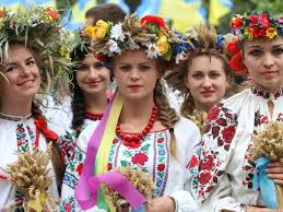 20 травня україна відзначає день вишиванки. Den Vishivanki 16 Travnya Privitannya Z Dnem Vishivanki Den Vishivanki Kartinki Den Vishivanki Videoprivitannya Muzichni Listivki Den Vishivanki Pobazhannya 16 05 2019