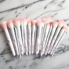 Slave2beauty On Instagram Wetnwildbeauty Cruelty Free And Vegan Brushes Giveaway Rules Follow Wetnwildbea Makeup Brush Set Makeup Brushes White Makeup