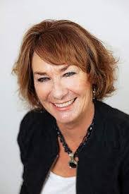 Donna Cirino's Instagram, Twitter & Facebook