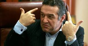 'e singurul bărbat din românia care știe să poarte. Gigi Becali Dumnezeu Nu Ne A FÄƒcut Cu MascÄƒ Dumnezeu Ne A Facut Cu Costume De 10000 De Eurp Care Satana Vrea Acum SÄƒ PurtÄƒm MascÄƒ La Ele Comentacii