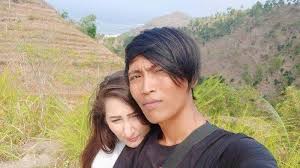 Parameter airnya juga tidak begitu menuntut, yang penting anda tidak lupa menjaga siapa yang tertarik? Geger Kisah Bule Cantik Nikahi Tukang Sapu Jalanan Dia Bukan Cowok Ganteng Tapi Dia Sempurna Halaman All Tribun Pontianak
