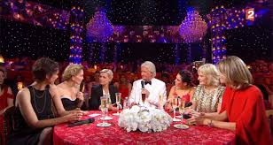 Rémi n'était pas censé mourir! Les 12 Coups De Minuit 2018 A La Tv Combien De Francais Font Le Decompte Des 12 Coups De Minuit Avec Nikos Aliagas Tf1 Et Patrick Sebastien France 2 Toutelatele