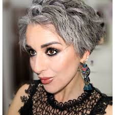 It is one of the easiest hairstyles for every woman to try. 100 Stunning Hairstyles For Women Over 50 Hairstyle Secrets Hairstyle Secrets