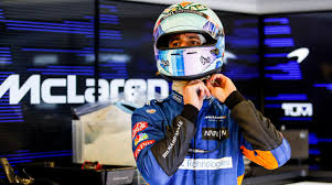 Daniel ricciardo формула 1 2021 шлем печата. Ricciardo Remembers Racing Hero And Inspiration Dale Earnhardt