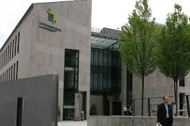 Fast scanning of payment slips and iban numbers. Llb Kauft Wiener Privatbank News Aktuell Investrends Ch