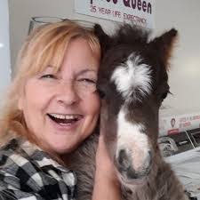 Kay Posey's Instagram, Twitter & Facebook