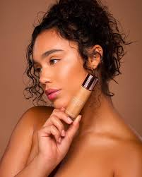 FLAWLESS STAY GLOWY SKIN FILTER: 19,99 € El precio original era: 19,99  €.11,99 €El precio actual es: 11,99 €.