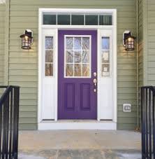 Ash violetin mykistetty laatu tekee siitä erinomaisen kumppanin, jossa on harmaita alavyöhykkeitä ja pintoja. Shade Of Purple For Front Door Help