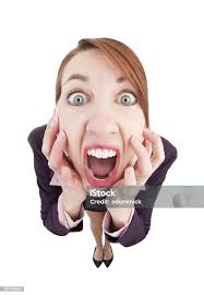 Fisheye Donna Daffari Urlare Al Panico