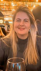 Martha Valente's Instagram, Twitter & Facebook