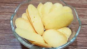 Kue kering telah menjadi bagian penting dalam sebuah hari raya, terutama saat idul fitri. Kue Lidah Kucing Lembut Dan Renyah Cara Membuat Kue Lidah Kucing Lembut Youtube