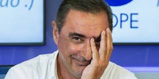 José Manuel Parada logra poner colorado a Carlos Herrera revelando lo que  sentía por él Rocío Jurado