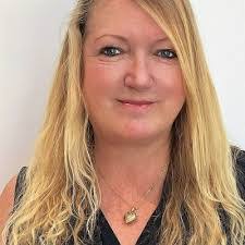 Libby Staley's Instagram, Twitter & Facebook