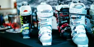 The Seven Most Common Mistakes Skiers Make When Buying New