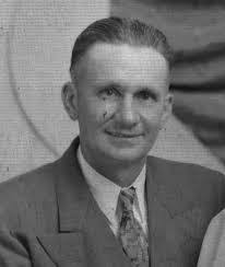 Fred Steinbach's Instagram, Twitter & Facebook