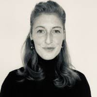 200+ perfiles de «Dr Iris»