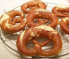 Laugenbrezel Schwabische Rezept Laugenbrezel Brezel Rezept Lebensmittel Essen
