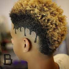 Here's a beautiful example of a design that combines different lines and shading. Instagram Photo By Theburghbarber Jun 23 2016 At 9 28pm Utc Haircut Designs Boys Haircuts With Designs Shaved Hair Designs