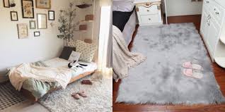 Berbicara tentang dekorasi kamar tidur tidak melulu soal hiasan apa yang akan dipajang di dalam kamar tidur, tapi bisa banyak hal lainnya seperti warna cat kamar ataupun furniture seperti apa yang bisa kita letakkan dalam kamar yang dapat berfungsi untuk mempercantik kamar tidur kita. 10 Ornamen Simpel Harga Bersahabat Untuk Menghias Kamar Ala Pinterest Estetis Banget
