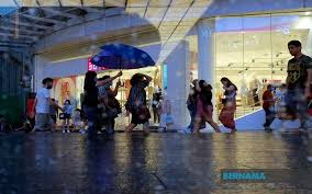 Maybe you would like to learn more about one of these? Ibu Negara Dilanda Banjir Kilat Pokok Tumbang My News Online