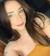 Amanda Tuller's Instagram, Twitter & Facebook