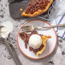 Drizzle with vanilla and sprinkle brown sugar over all. 13 Easy Delish Desserts You Can Make In Your Crock Pot Brit Co