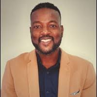 200+ perfiles de «Reid»