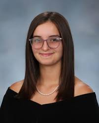 Fontainebleau honors Class of 2025 at graduation ceremony