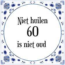 Bol Com Verjaardag Tegeltje Met Spreuk 60 Jaar Niet Huilen 60 Is Niet Oud Cadeau