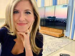 Gearing up for my last week at FOX31 -- it still feels surreal 🙃 I'm so  excited for this new adventure and awesome opportunity, but it doesn't make  this goodbye any easier.