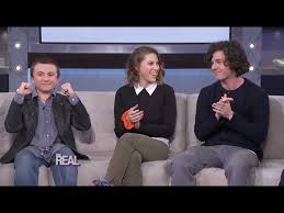 Disney xd / disney channel animasyonlu fantastik dramatik dizi star vs. Atticus Shaffer Eden Sher And Charlie Mcdermott Youtube