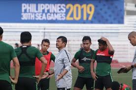 Jadwal tv hari ini jadwal bola siaran langsung liga inggris hak siar untuk kasta tertinggi sepakbola inggris ini dipegang mola tv sejak 2009. Link Live Streaming Timnas U 22 Indonesia Vs Thailand Kick Off Sore Ini Bolasport Com