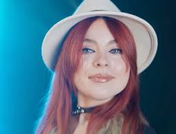 Andreea's cover of Lookin' Out My Backdoor