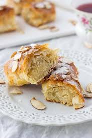 Banket Dutch Christmas Log In 2020 Puff Pastry Recipes Almond Pastry Puff Pastry Desserts