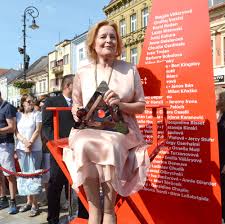 Check spelling or type a new query. Magda Vasaryova A Jej Prve Slovenske Ocenenie Fotogaleria Kosice Korzar Sme Sk Korzar Sme