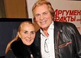Engelbert humperdinck says death of his wife has 'affected him pretty badly'. Singer Engelbert Humperdinck S Wife Of 56 Years Dies From Covid 19 The Star