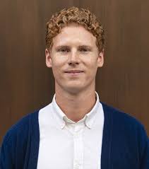 Meet our team dedicated to advising Tenants