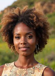 Defending a cat's beauty against negative comments