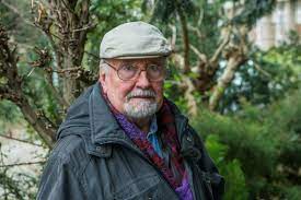 Ve věku 84 let zemřel moderátor eduard hrubeš, kterého proslavil především televizní pořad tak neváhej a toč!. Dzfv9xqukyqg8m