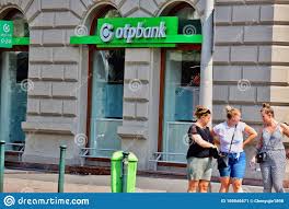 Este participantă la fondul de garantare a depozitelor bancare din românia, iar deponenții săi beneficiază de garantarea, prin plata de compensații, a depozitelor eligibile. Otp Bank In Budpest Ungarn Redaktionelles Foto Bild Von Gruppe Versorger 159046671