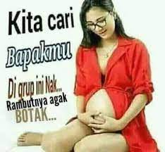 Sepertinya yang konyol maupun super kocak dapat menjadikan segalanya bikin ngakak dikala membacanya baik terdapat juga sebagian bocah supaya mengajak orang lain untuk melakukan perang gambar melalaui komen facebook ataupun whatsapp juga line. 110 Ide Lucu Nakal Lucu Gambar Lucu Meme Lucu