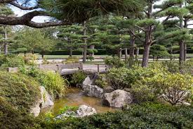 Großzügige parkanlagen bilden eine grüne achse quer durch düsseldorf. Japanischer Garten Im Nordpark Dusseldorf
